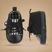 Thumbnail for BabyStride – Transpirables y flexibles: zapatillas «Primeros pasos»