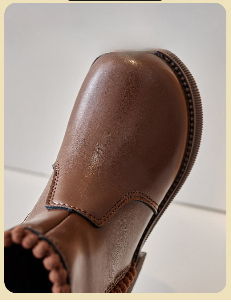 Mini Fashion – Comodidad y estilo: botines de cuero