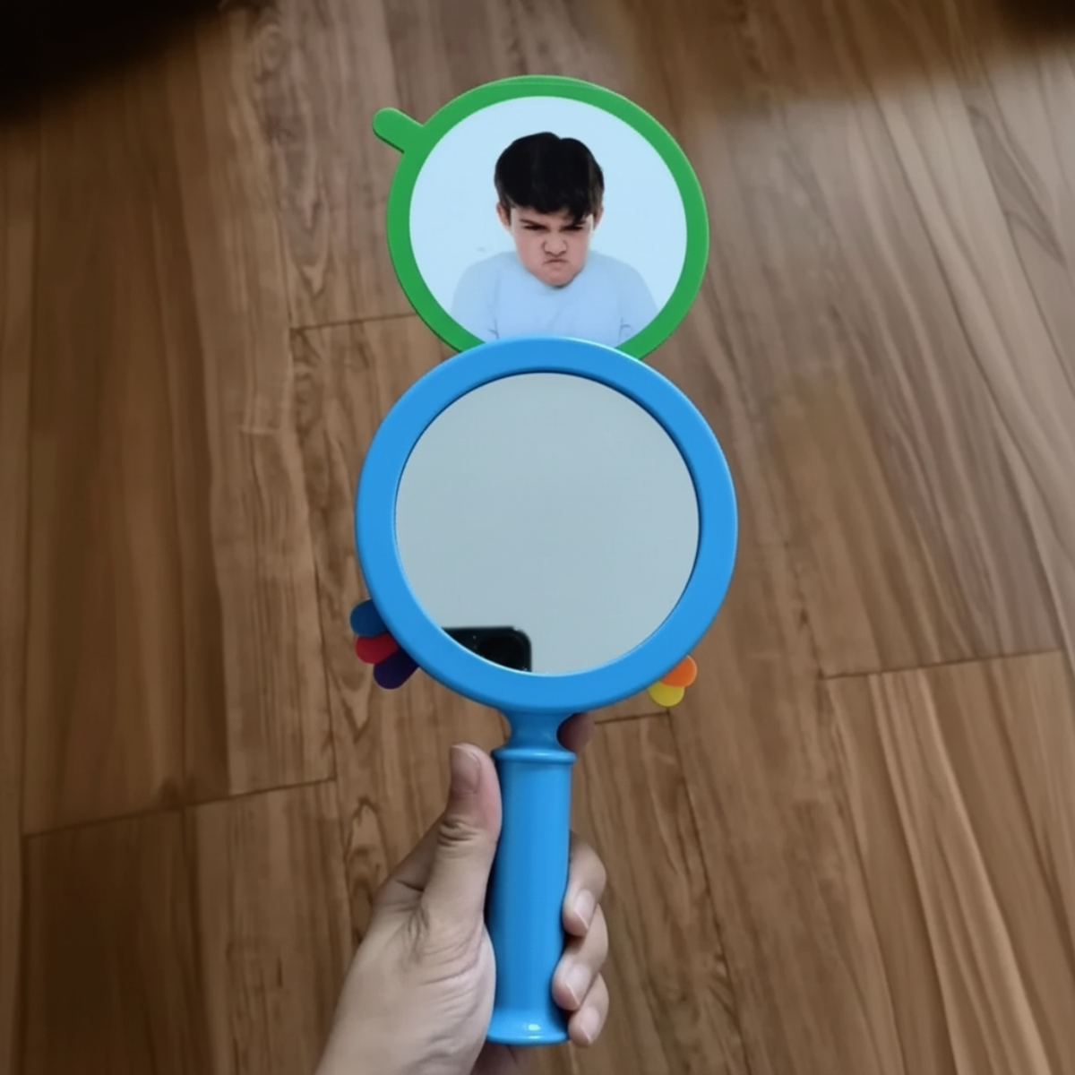 MirrorFun – Educativo e interactivo – Espejo con expresiones faciales