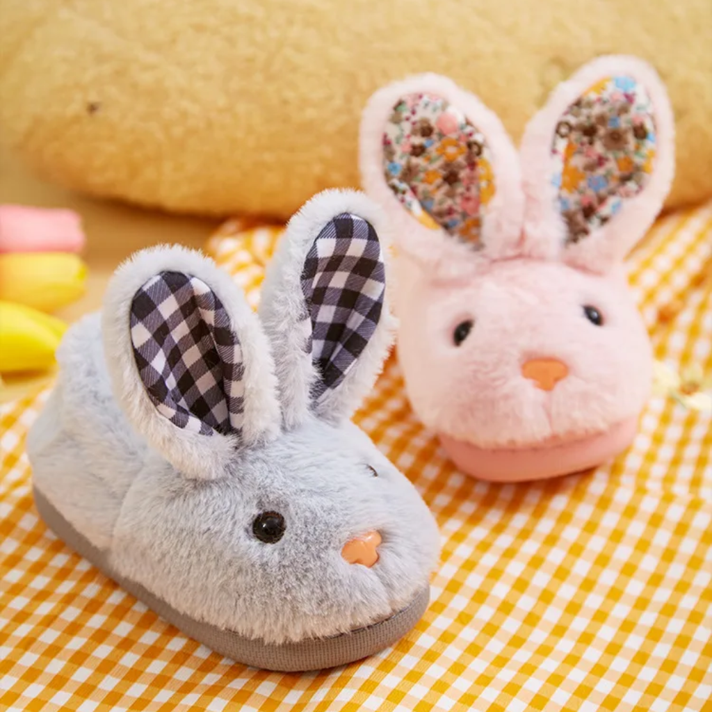 BunnyToes – Suaves y cálidas: zapatillas de peluche con forma de conejo