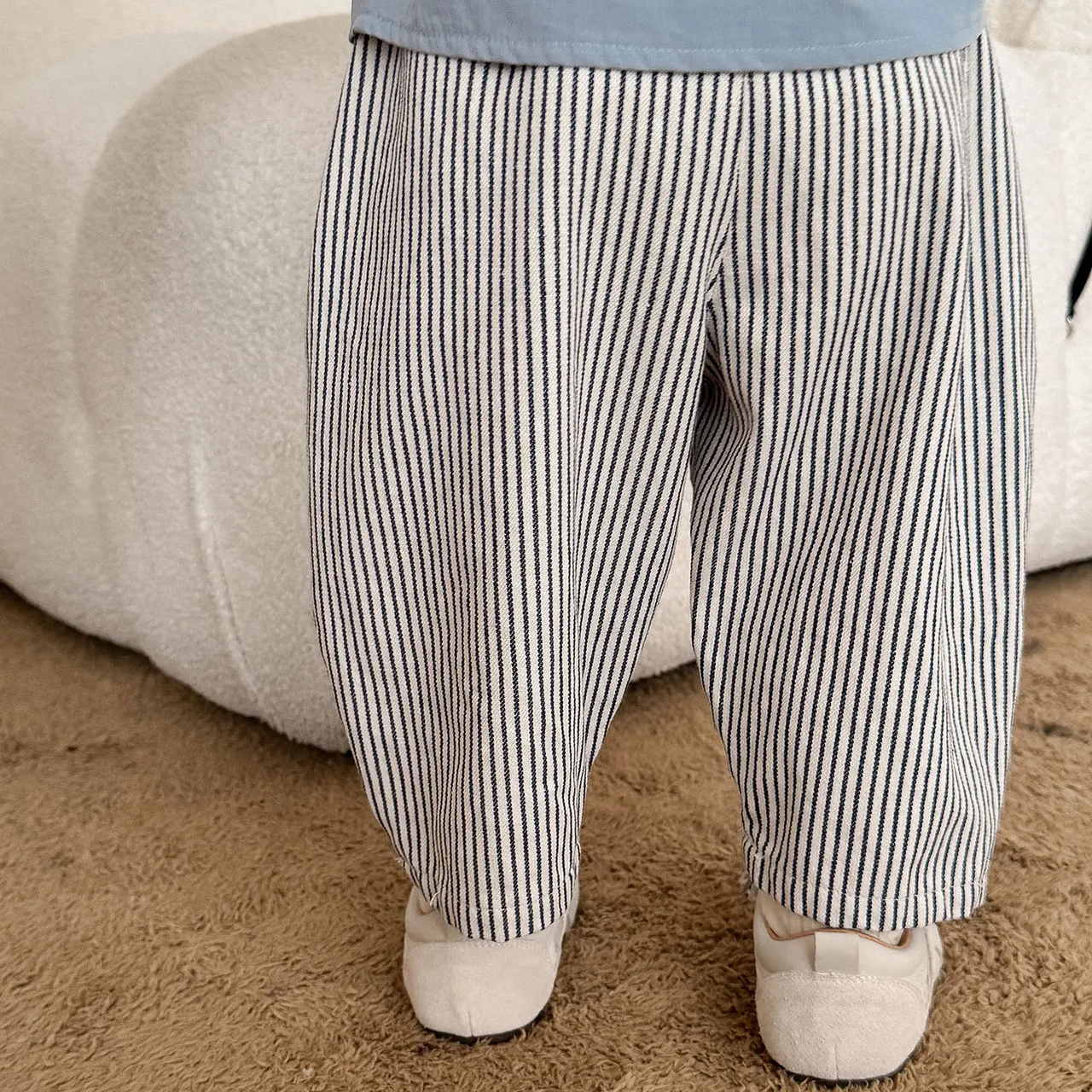 LittlePatch – Suaves y cómodos: pantalones para niños con detalles bordados