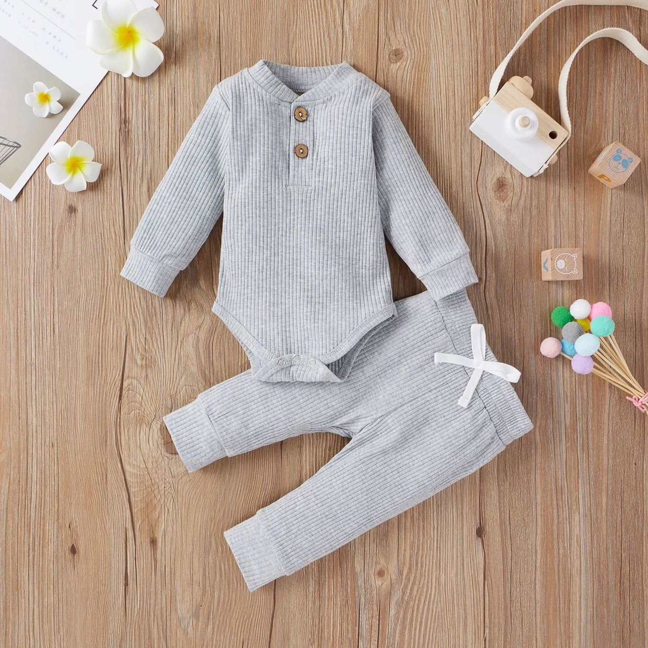 Mini Fashion™ – Cómodo conjunto de vestir para bebé