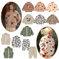 Thumbnail for WarmHug – Cómoda y moderna: chaqueta de forro polar para niños con estampados divertidos