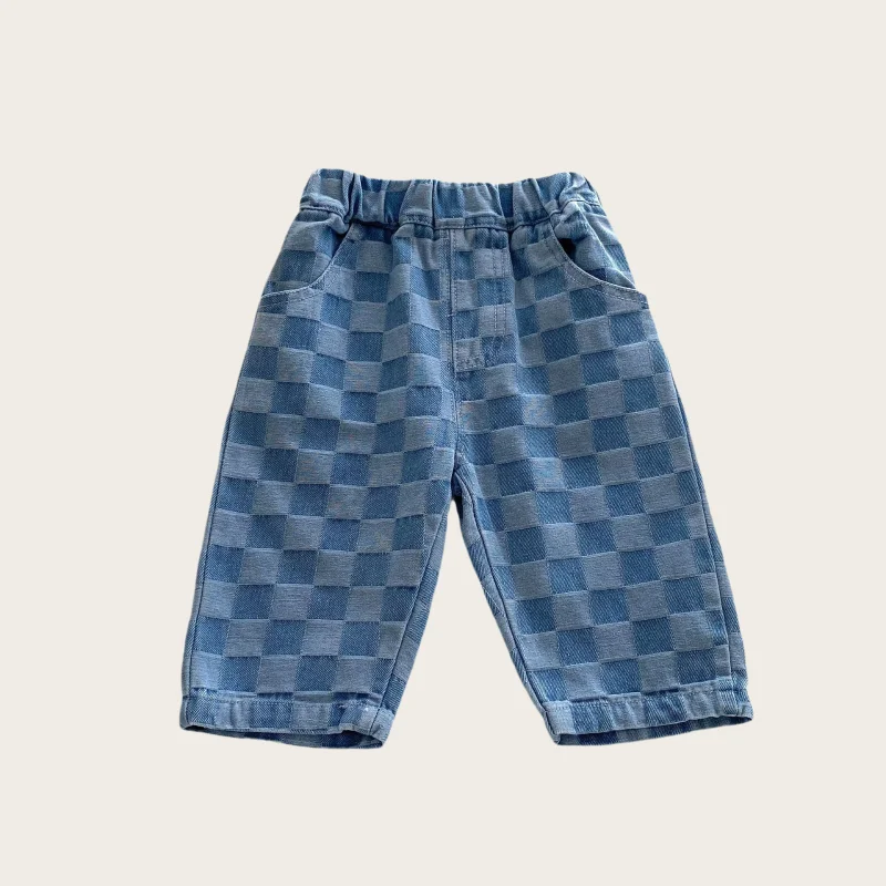 DenimCheck – Cómodos y modernos: pantalones infantiles con estampado de cuadros
