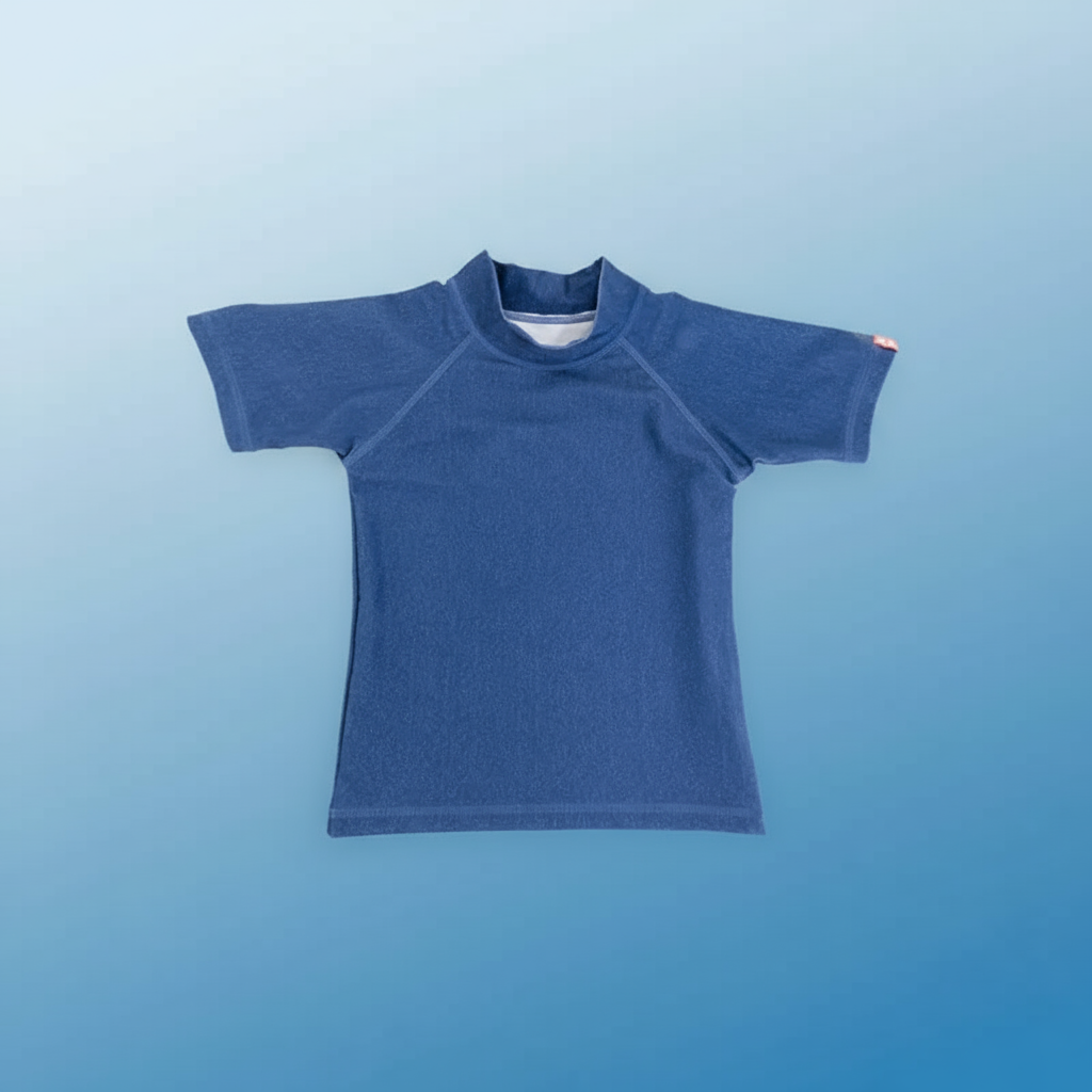 SunnyGuard – Verano y protección: camiseta de baño infantil con mangas cortas y protección UV