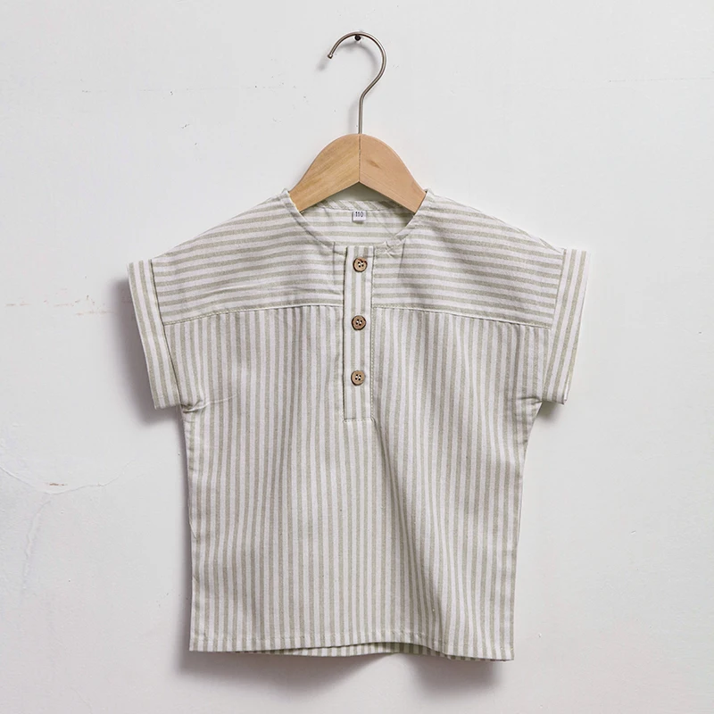 LittleClassic – Elegante y cómoda: camisa de lino para niño con detalle de botones