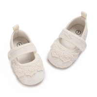 Thumbnail for PrincessLace – Elegantes y monísimas: zapatitos de bebé con encaje y cierre de velcro