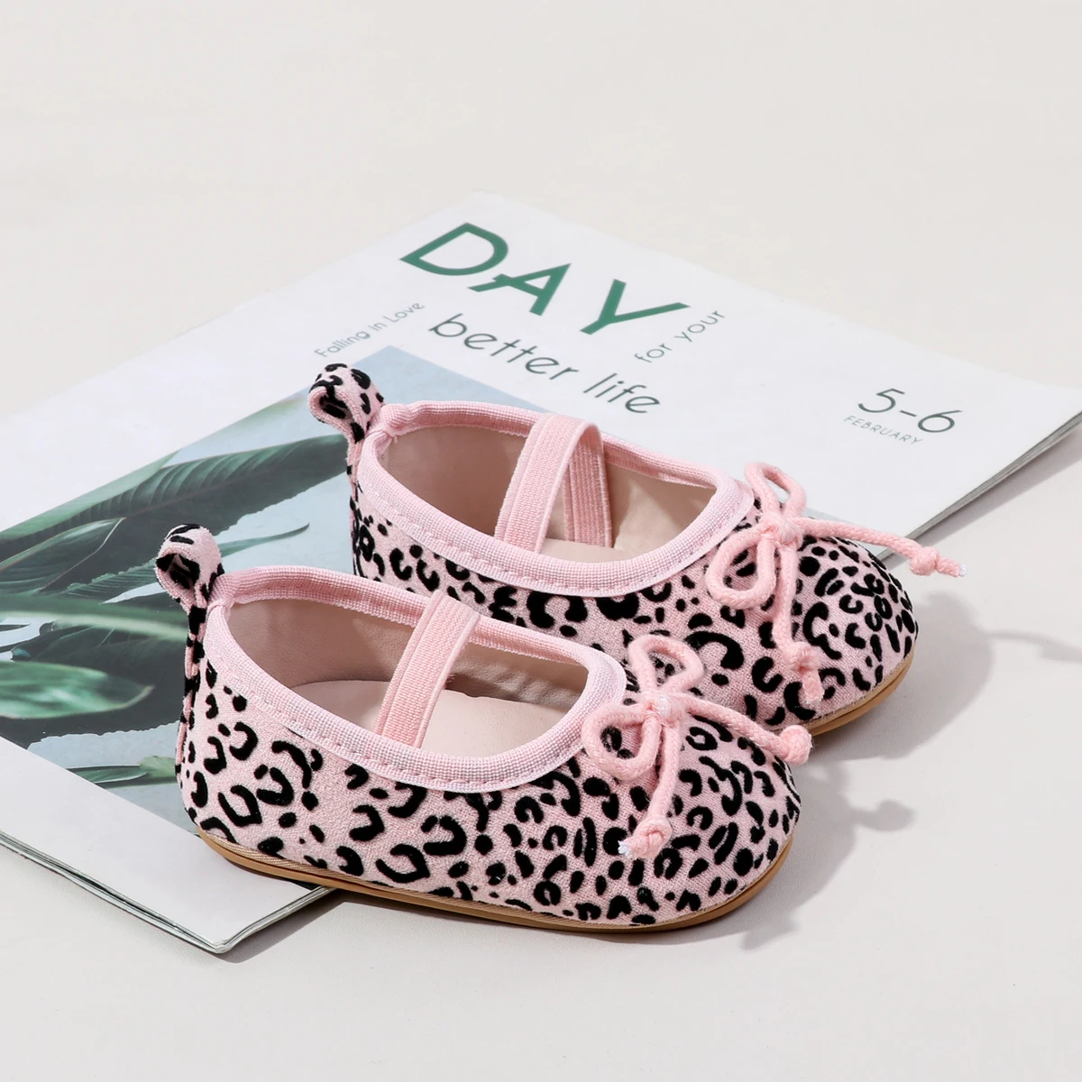 TinyStyle – Monísimas y elegantes: zapatitos para niñas con estampado de leopardo