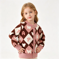 Thumbnail for CozyCardi – Suave y cálido: chaleco de punto con bonitos estampados