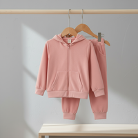 Thumbnail for Mini Fashion™ – Suave y cálido: chándal