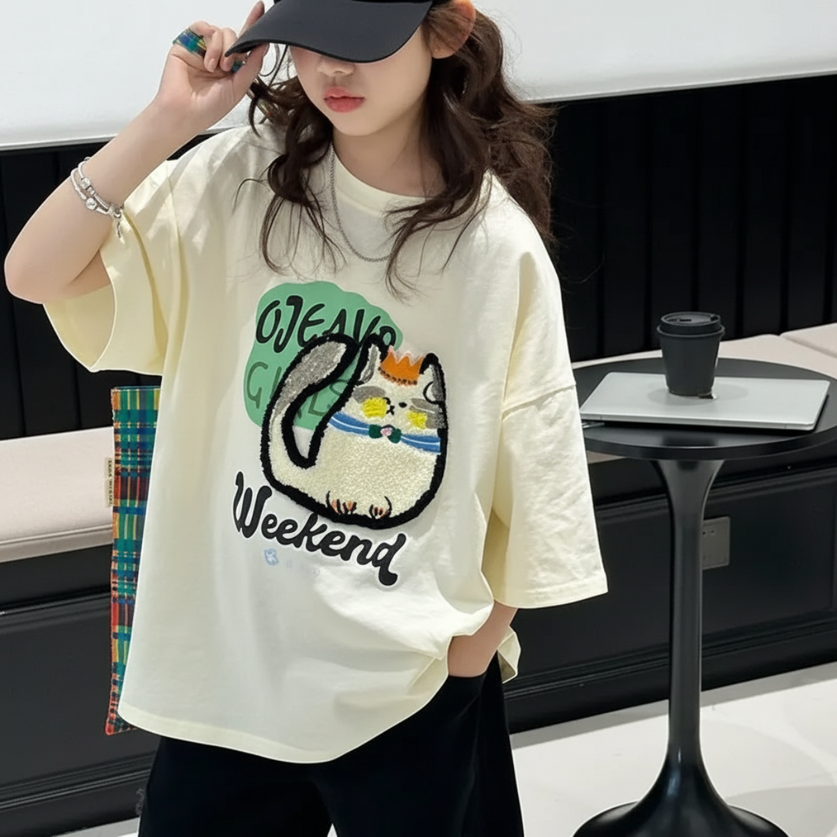 FunPaws – Divertida y elegante: camiseta oversize con estampado de gatos