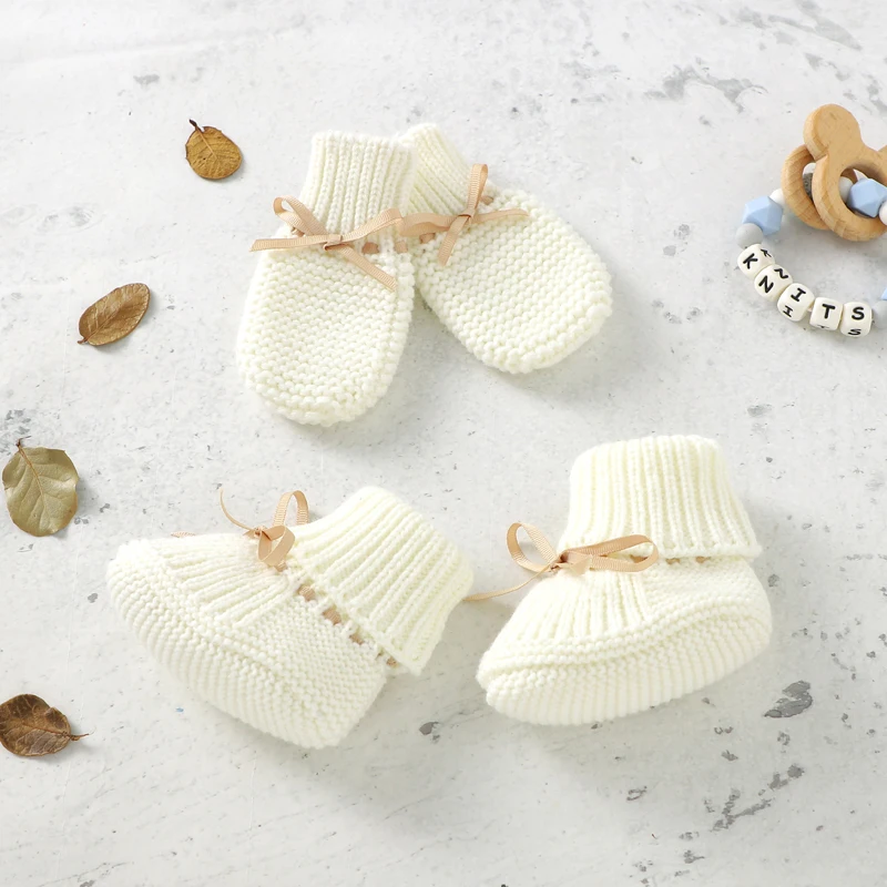 Booties & Mittens – Suave y cálido: conjunto de guantes y patucos