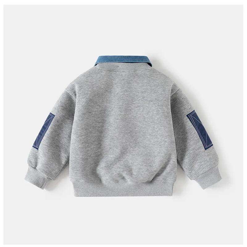 CoolJunior – Cálido y elegante: jersey para niño con cuello de denim