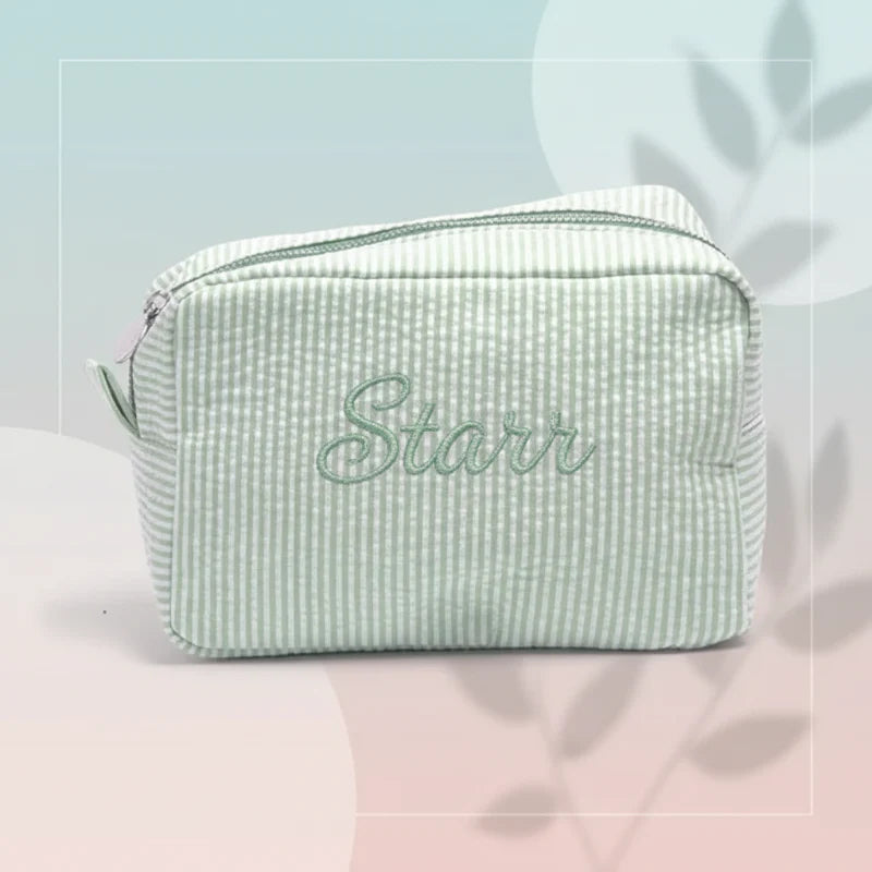 Striped Name Pouch – Personalizado y con estilo: neceser de maquillaje