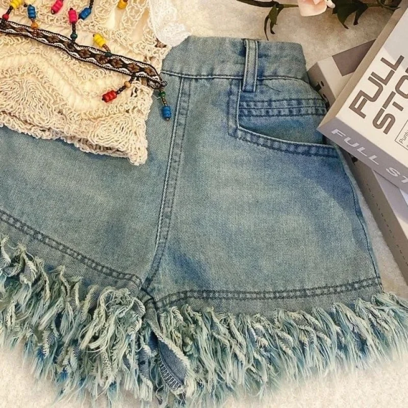 MiniChic – Elegante y cómodo: conjunto de top boho y pantalones cortos vaqueros