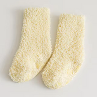 Thumbnail for CozySteps – Extra cálidos y suaves: calcetines cálidos de felpa para niños