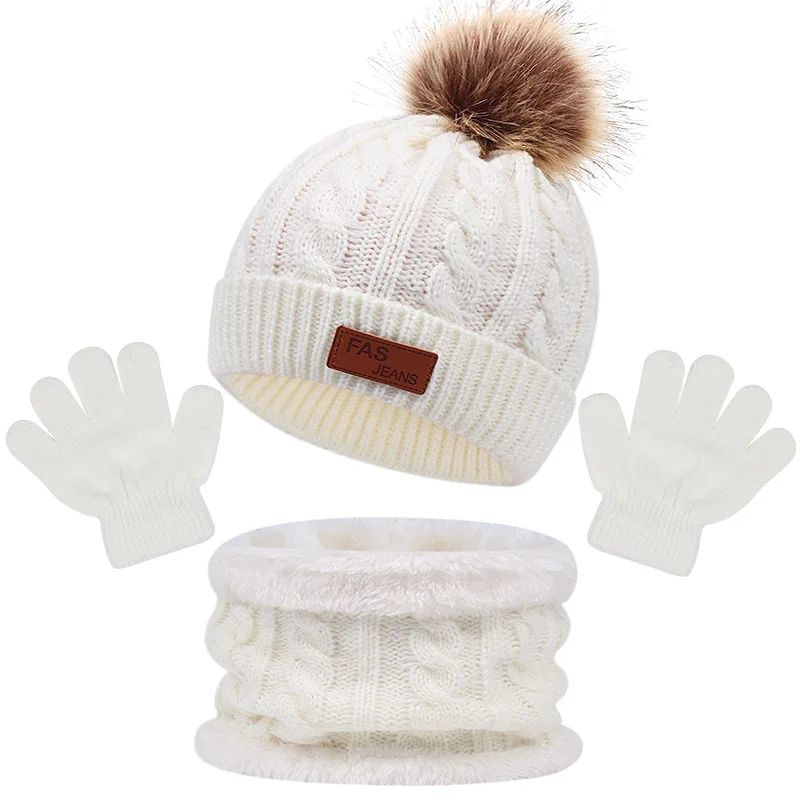 CozyPom – Cálido y suave: conjunto de invierno con gorro, bufanda y guantes