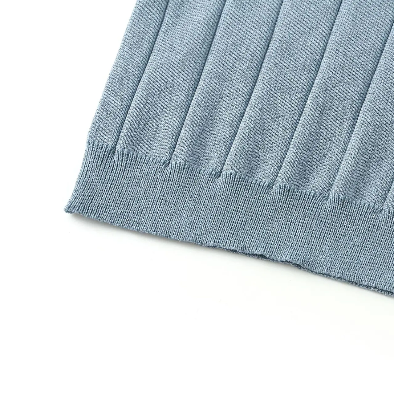 MiniLuxe – Elegante y cómoda: camiseta polo de tejido de punto