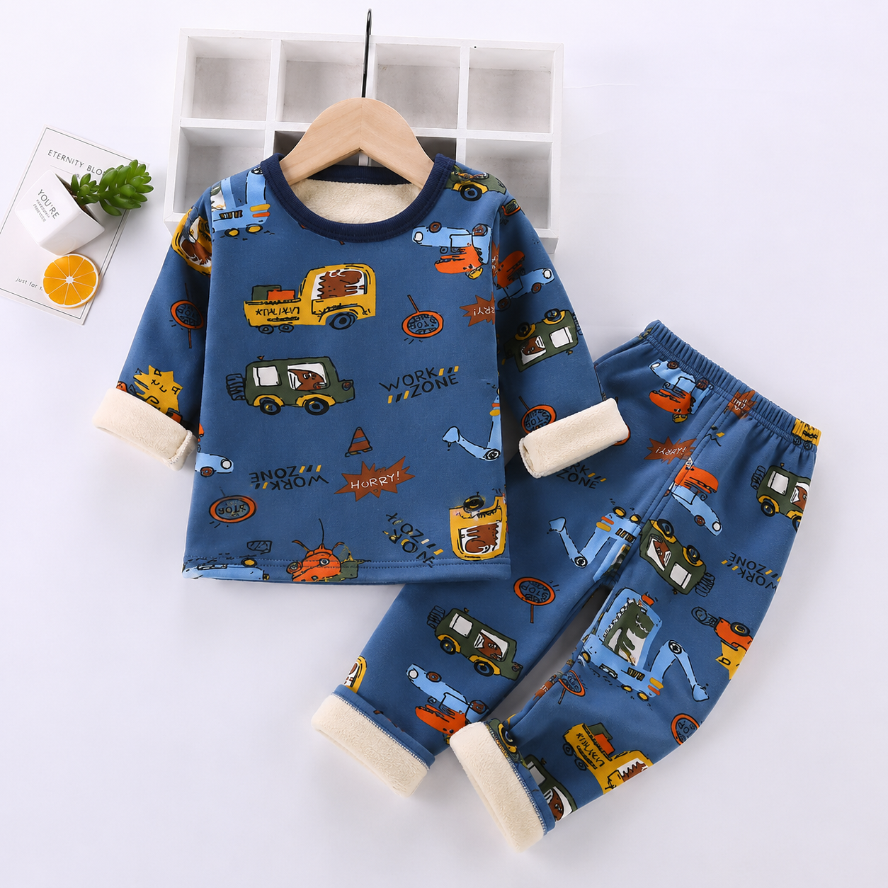 Mini Fashion™ - Pijama de forro polar con dibujos animados