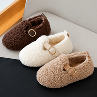 Thumbnail for WarmSteps – Cómodas y acogedoras: zapatillas de peluche de invierno para niños