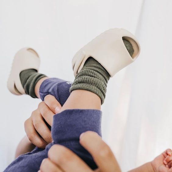 SunnySteps Kids – Comodidad y libertad – Chanclas para niños