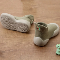 Thumbnail for BareFoot – Caminar con naturalidad: zapatos para bebés con suela flexible