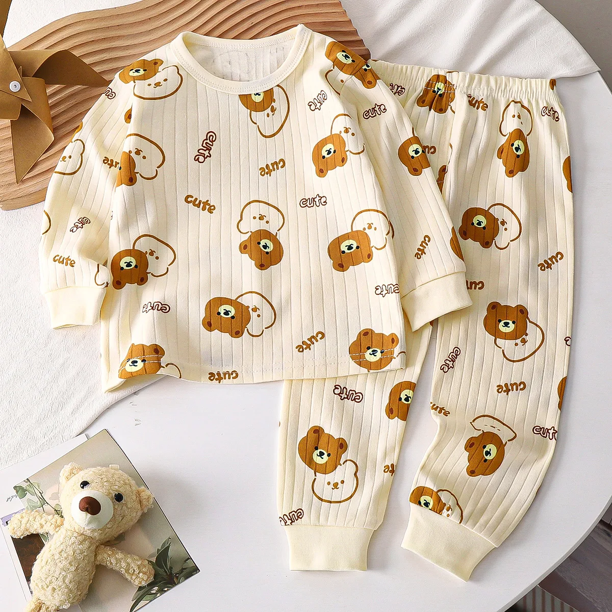 LittleDreamer – Suave y cálido – Conjunto de ropa de dormir de algodón para niños