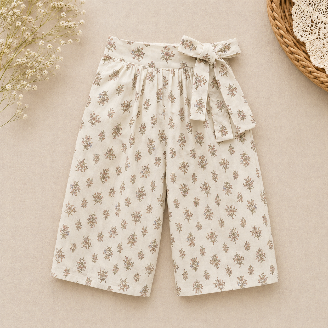 Chic Skirt & Wide Leg Pants – Elegancia y comodidad: ropa infantil a la última