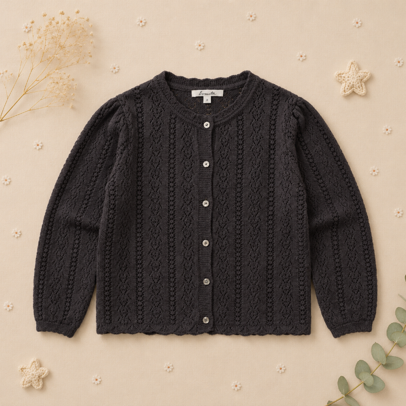 Buttoned Cardigan – Suave y cómodo: chaqueta de punto para niños