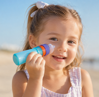 Thumbnail for SunnyKids – Apto para niños y seguro – Aplicador de crema solar recargable