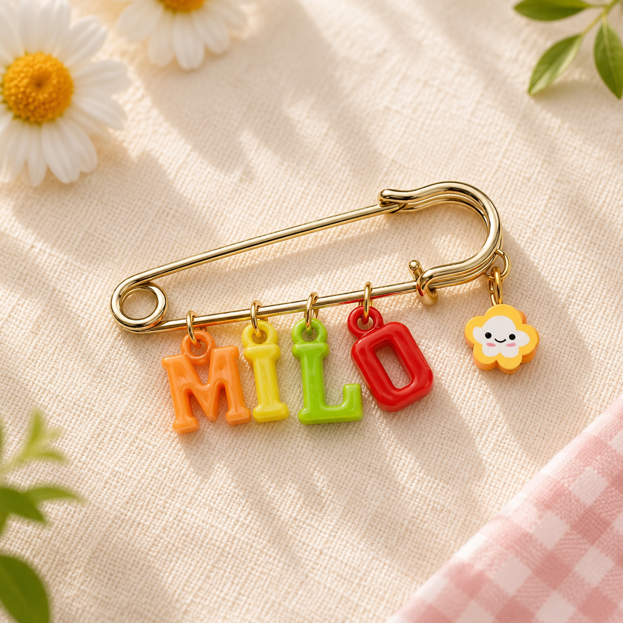 Personalized Charm Pin – Personal y elegante: broche con nombre