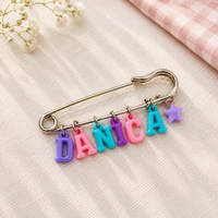 Thumbnail for Personalized Charm Pin – Personal y elegante: broche con nombre