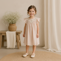 Thumbnail for Lace Stitching Dress – Elegancia y comodidad: encaje y costuras