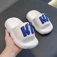 Thumbnail for CloudWalk – Cómodas y antideslizantes – Chanclas infantiles «Hi»