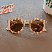 Thumbnail for Colorful Kids Sun Shades – UV-bescherming & Stijlvol – Kinder Zonnebril