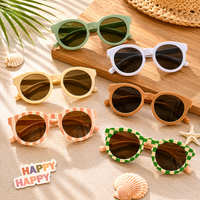 Thumbnail for Colorful Kids Sun Shades – UV-bescherming & Stijlvol – Kinder Zonnebril