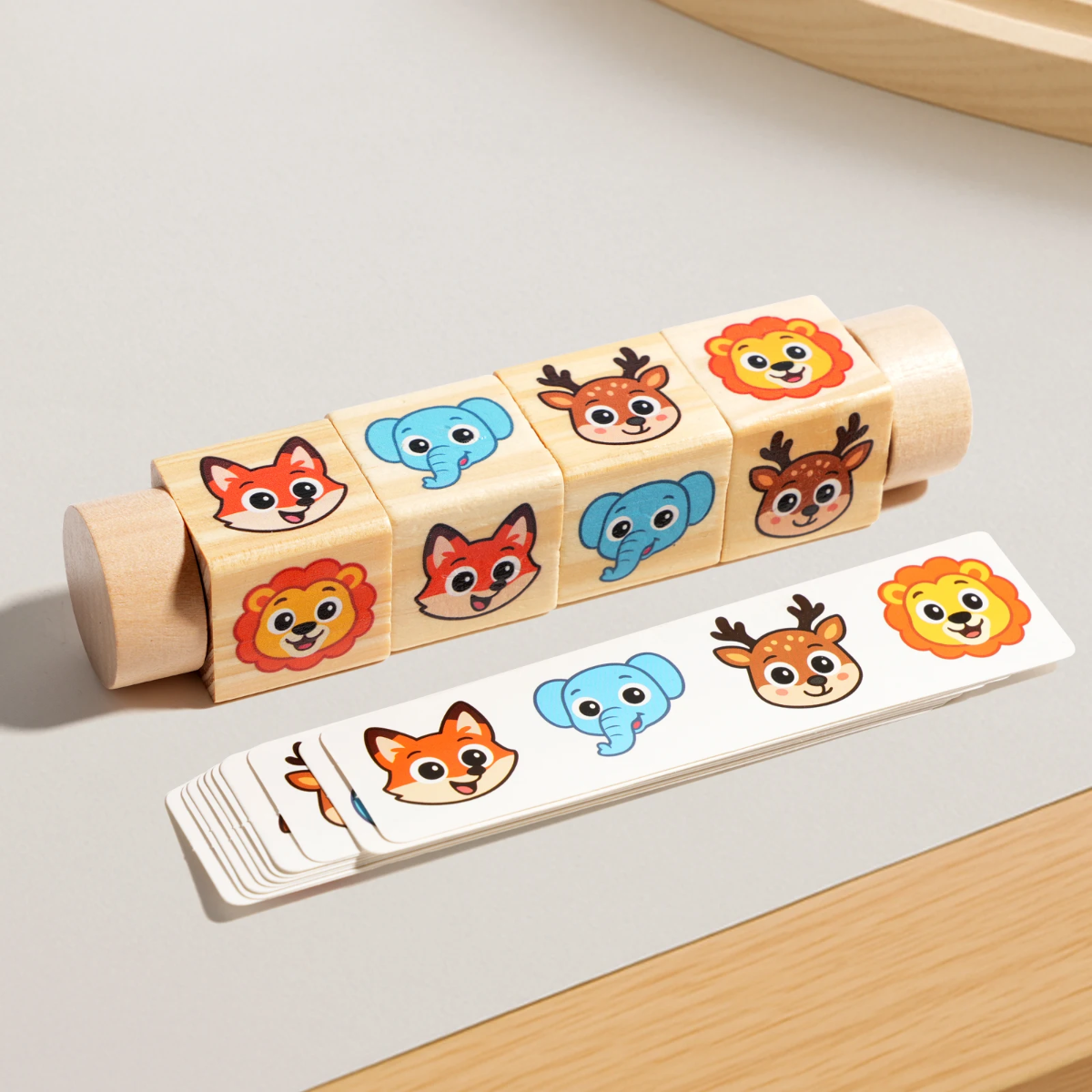 FunMatch – Educativo y creativo – Cubos giratorios de dibujos animados
