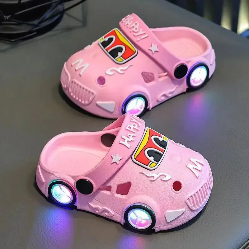 GlowRun – Con estilo y divertidas: zapatillas LED para el coche