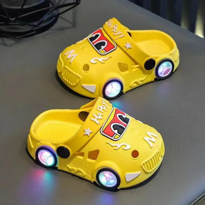 GlowRun – Con estilo y divertidas: zapatillas LED para el coche