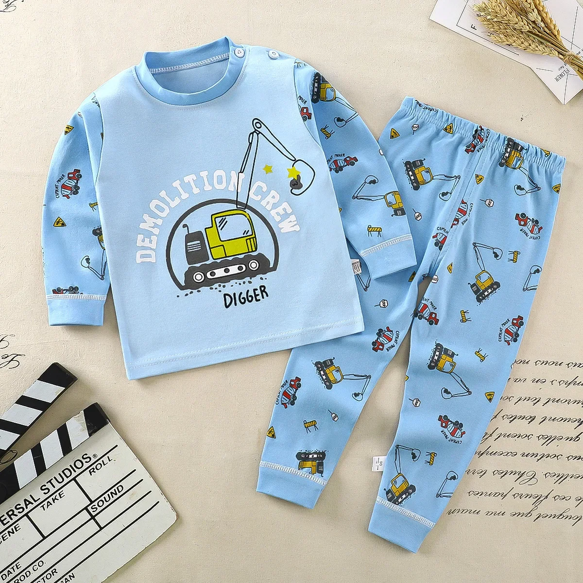 SleepBuddy – Suave y cómodo – Conjunto de pijama infantil de manga larga