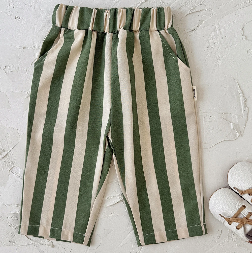 SoftStripe – Suaves y cómodos: pantalones para bebé con diseño a rayas