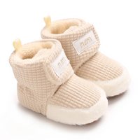 Thumbnail for TinyBoots – Acogedoras y cómodas: zapatitos de felpa para bebés para el invierno