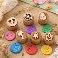Thumbnail for WoodStamp – Montessori y creatividad – 6 sellos de madera para plastilina