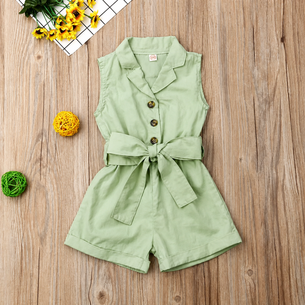 LittleLady – Elegancia y tendencias  – Mono con cinturilla con lazo