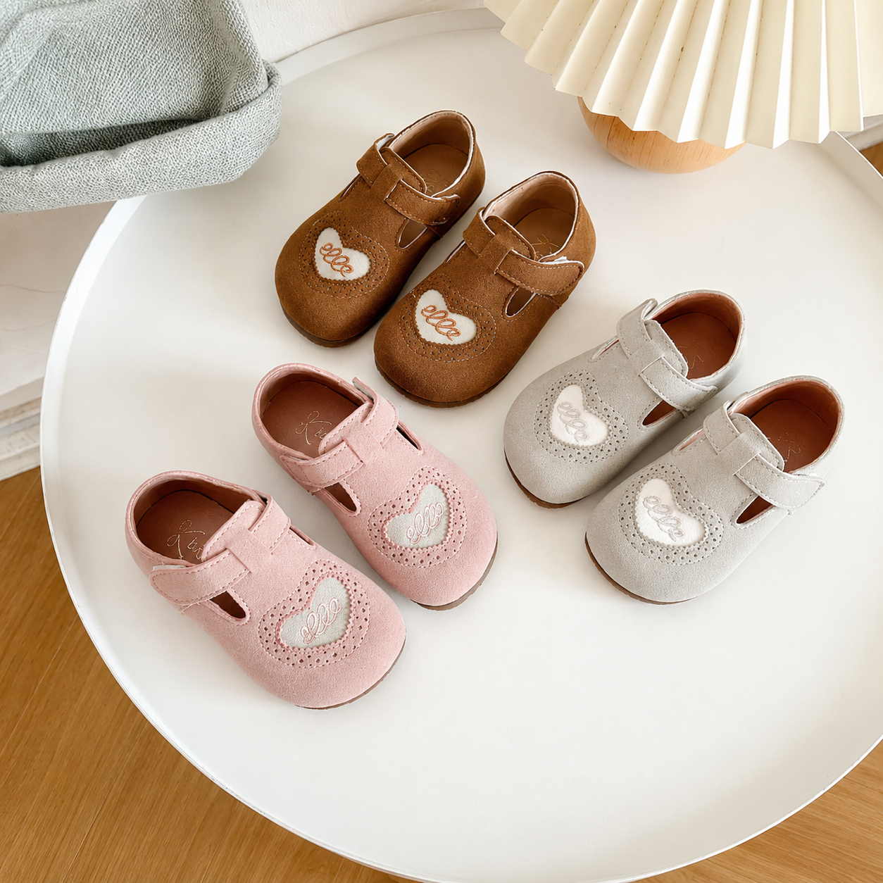 Barefoot – Cuero y descalzo: zapatos infantiles con suela blanda