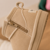 Thumbnail for CozySteps – Cálidos y prácticos: botines para niños