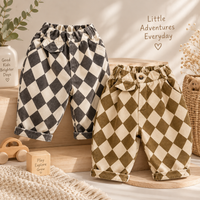 Thumbnail for RetroBloom – Cómodos y divertidos: pantalones infantiles con estampado Argyle