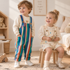 TinyStyle – Divertidos y cómodos: petos infantiles con estampado