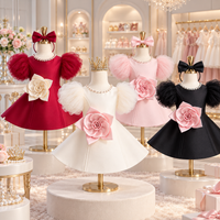 Thumbnail for LittleRose – Elegante y festivo: vestido de niña con flor en 3D y mangas abullonadas