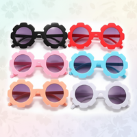 Thumbnail for Kids Sunglasses Set – Protección UV y diversión: gafas de sol para niños